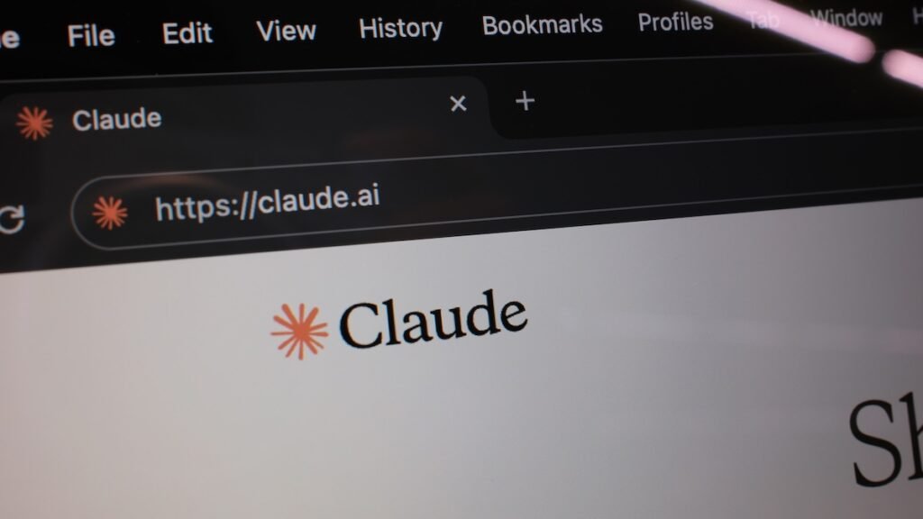Private Claude AI Conversations Accidentally Indexed by Google, Triggering Data Privacy Debate