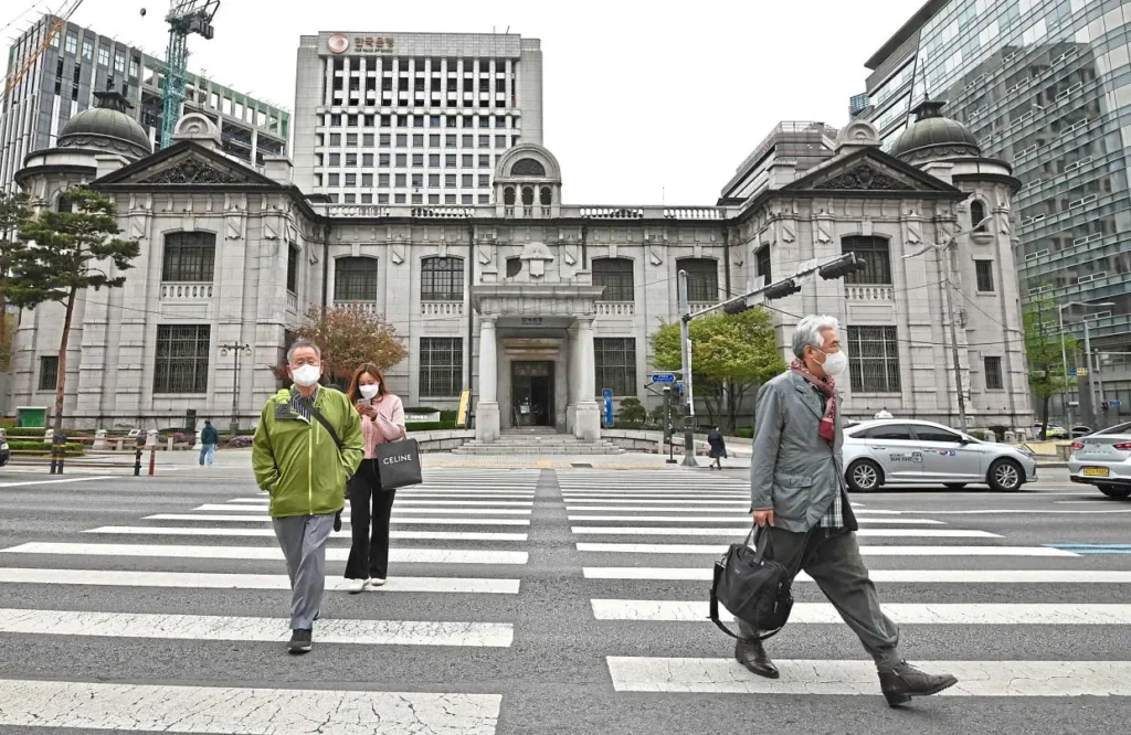 South Korea Hikes Interest Rate to 3% as Economy Outpaces Expectations