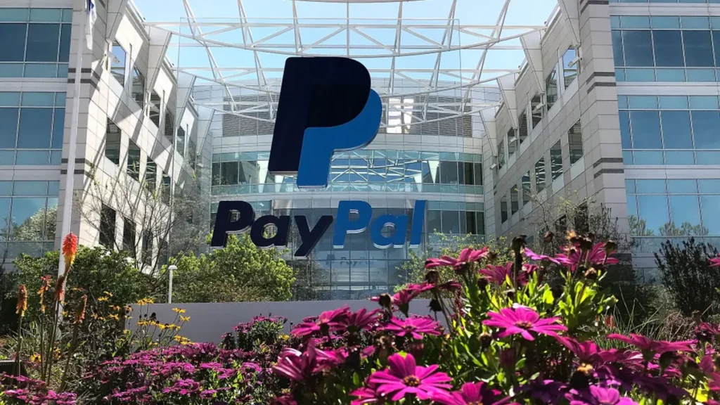 PayPal Shares Slide After Advent-Stripe Consortium Reportedly Abandons Takeover Bid