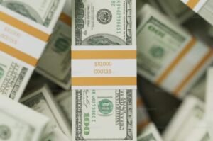 Cash Flow vs. Savings: How Small Businesses Do Both in Hard Times