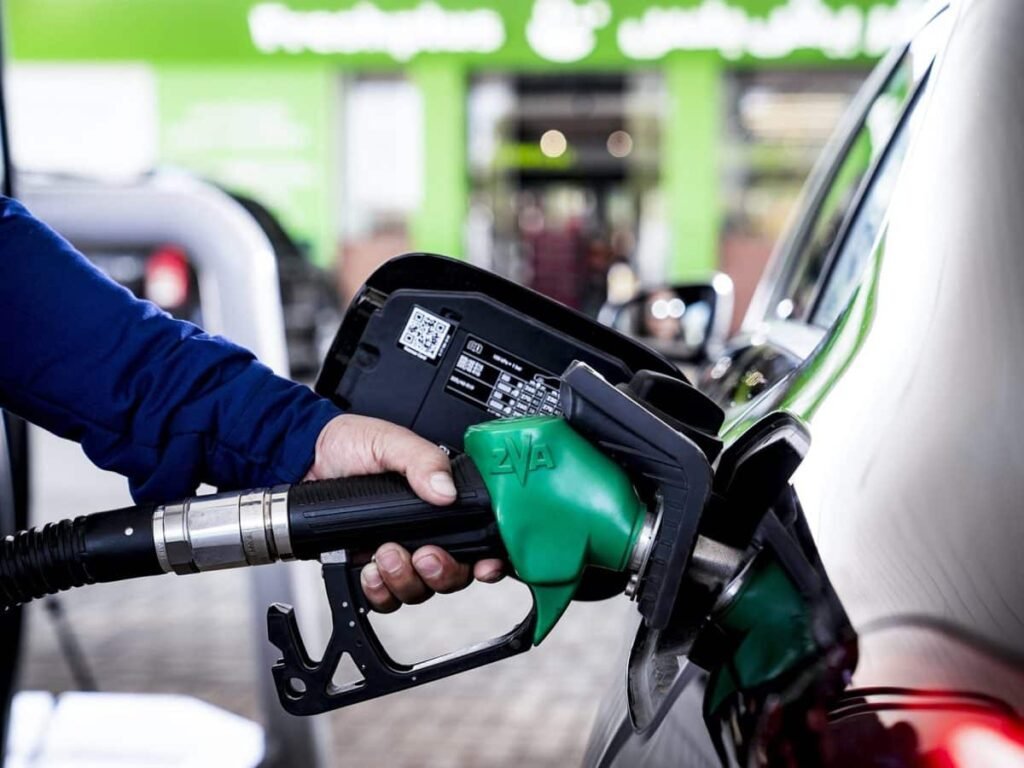 UAE Fuel Prices Rise in October image