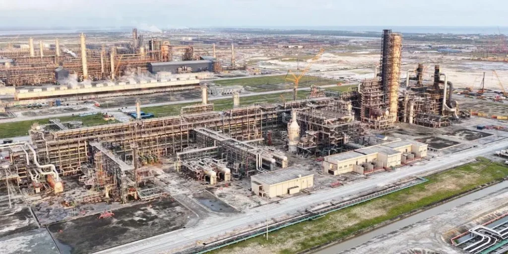Dangote Refinery offering image